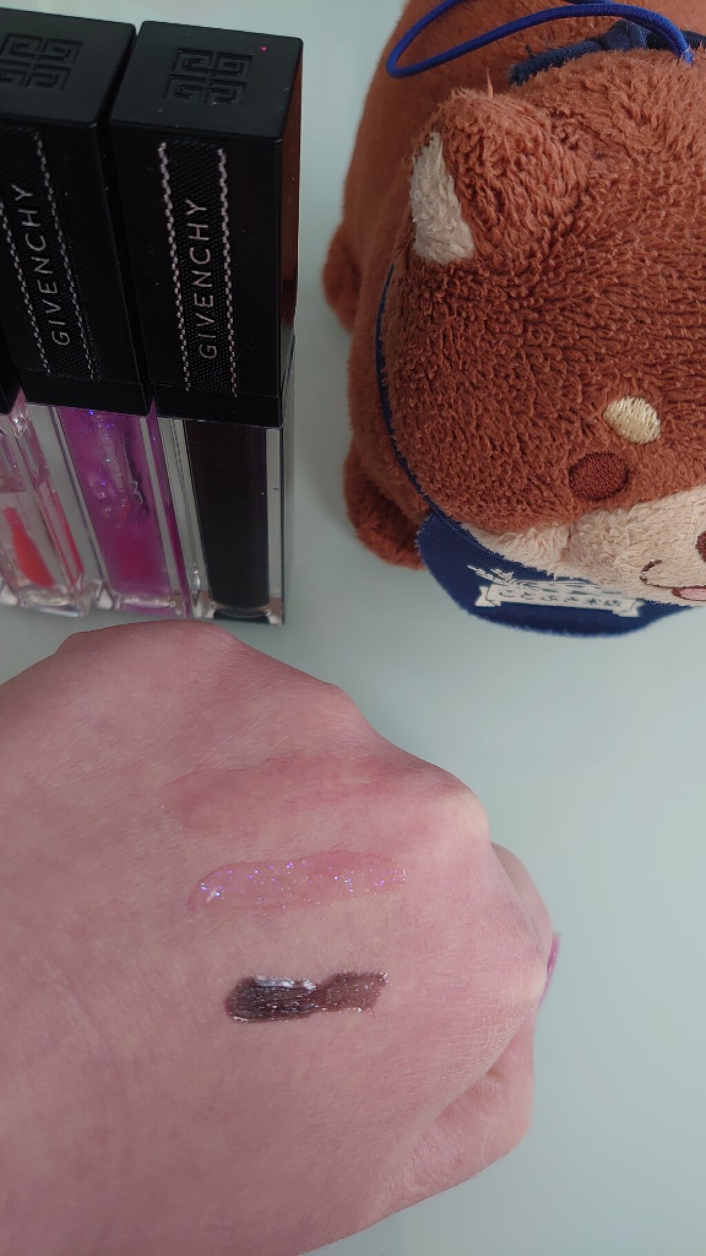 グロス・アンテルディ No.03 エレクトリック・レヴェラトゥール/GIVENCHY/リップグロスを使ったクチコミ（2枚目）