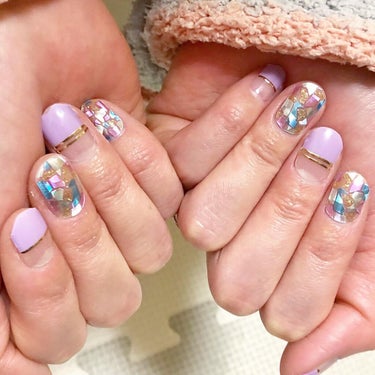 簡単かわいいジェルネイルシール

とっても簡単にかわいいネイルができちゃう💅

シールを貼って、はみ出た部分を爪やすりで削るだけ♪

ツヤ感もあってトップコートを塗れば、本当にジェルネイル