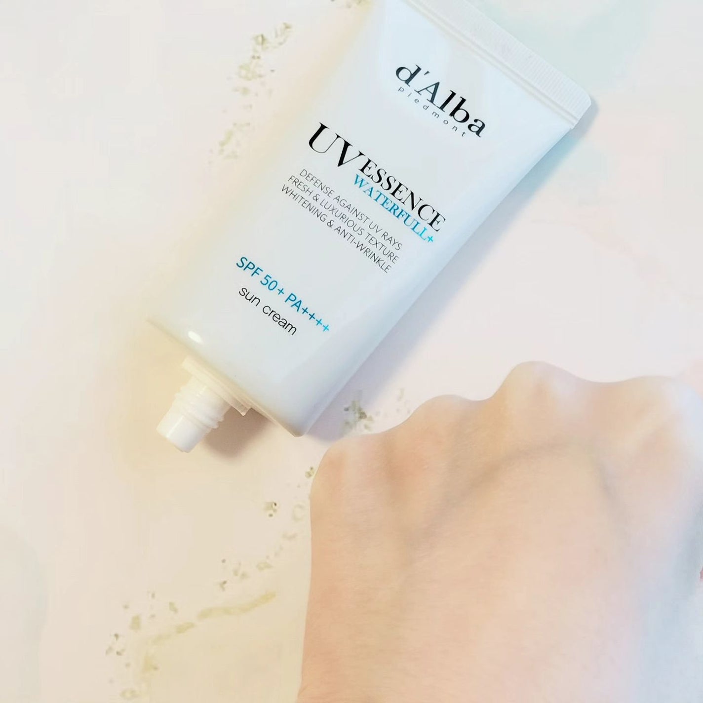 ダルバ ウォータフル エッセンス サンクリーム/ダルバ/日焼け止めクリームを使ったクチコミ(4枚目)