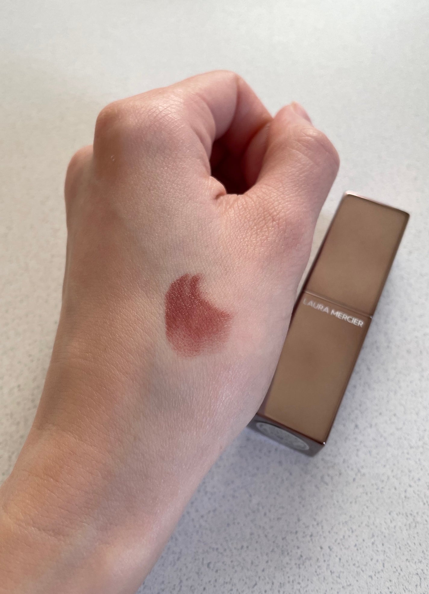 ルージュ エッセンシャル シルキー クリーム リップスティック/ローラ メルシエ/口紅を使ったクチコミ(2枚目)