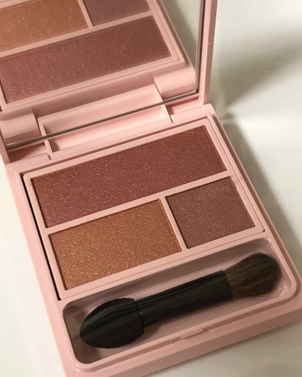 フーミー アイシャドウパレット R.P/WHOMEE/アイシャドウパレットを使ったクチコミ（2枚目）