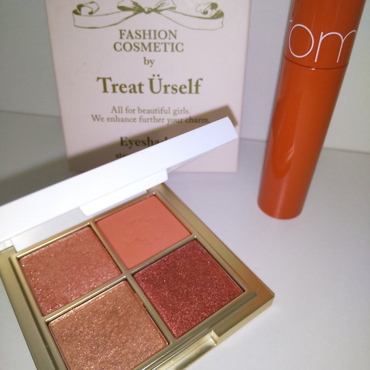  ファッションコスメティック＜アイシャドウパレット＞/Treat UrseIf/アイシャドウパレットを使ったクチコミ（2枚目）