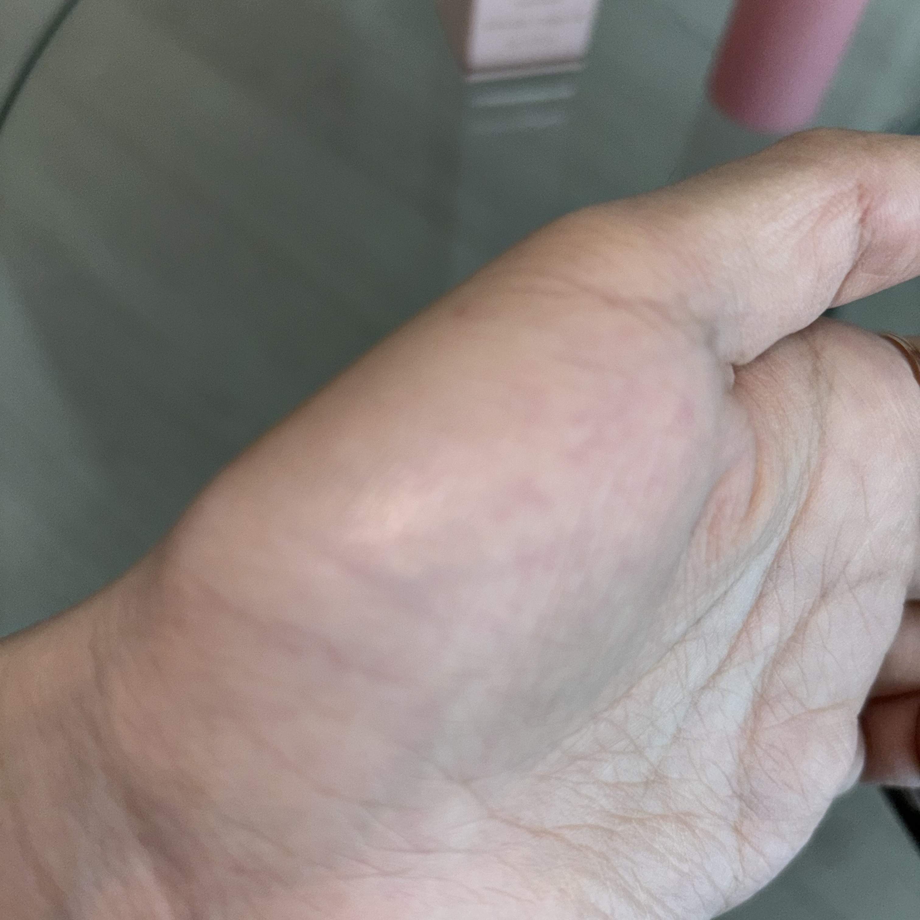 WRバウンス マルチバーム/KAHI/フェイスバームを使ったクチコミ（2枚目）