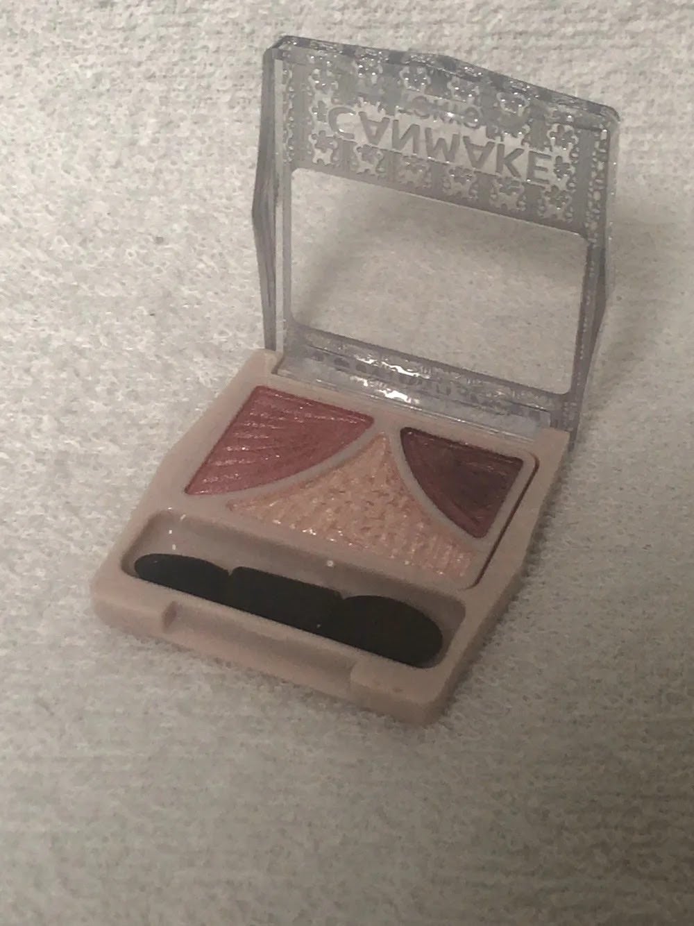 ジューシーピュアアイズ/キャンメイク/アイシャドウパレットを使ったクチコミ(2枚目)