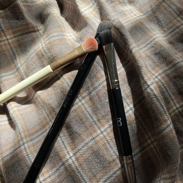 UR GLAM　DUO EYESHADOW BRUSH A（デュオアイシャドウブラシA）/U R GLAM/メイクブラシを使ったクチコミ（1枚目）