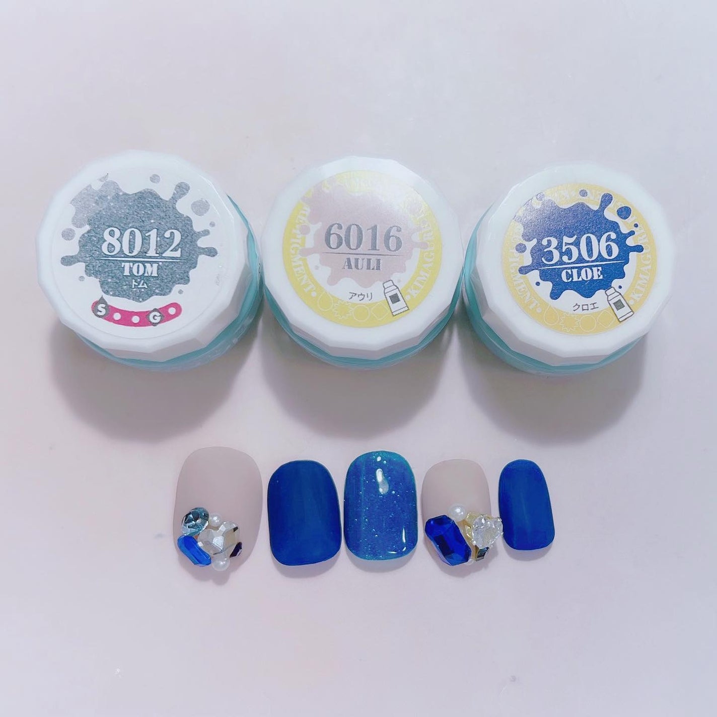 なかやまちえこ on LIPS 「去年の冬ぶりフラッシュグリッター📸フラッシュで光ります✨365..」(3枚目)