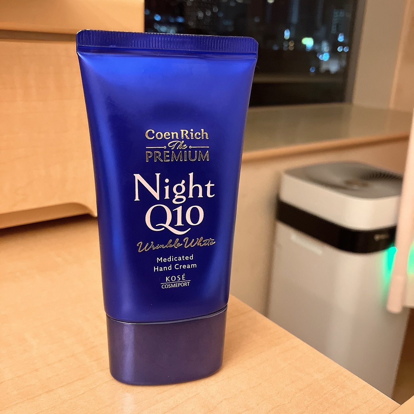 KOSE
coen rich the premium
Night Q10

＊＊＊

妹が送ってくれました🎁
これ、ほんと大好きな香り〜♪
1日の終わりに、ゆったりアロマ癒し時間。

オレンジ色の少しかためのバームクリーム。
のばすとシト