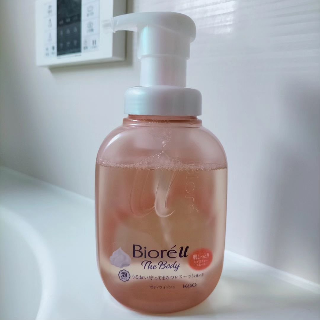 ビオレu ザ ボディ 泡タイプ モイスチャースムース/ビオレu/ボディソープを使ったクチコミ（1枚目）