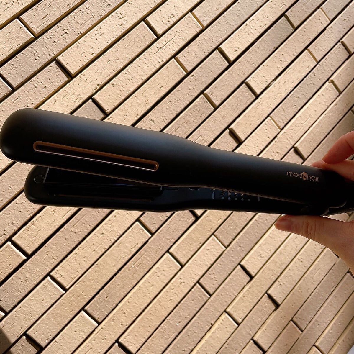 プリヴィレージュ シルクミラーストレート MHS-2410/mod's hair/ストレートアイロンを使ったクチコミ（3枚目）