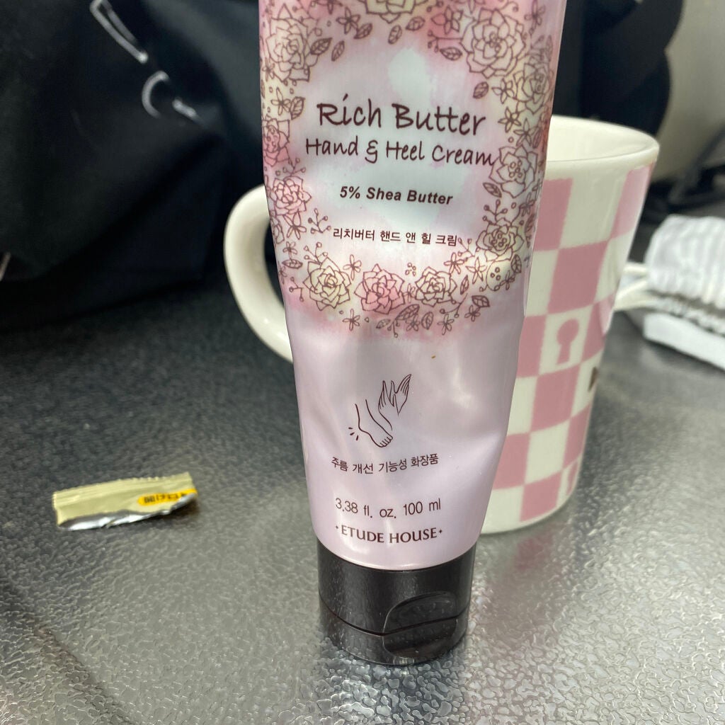 ニコニコ on LIPS 「このハンドクリームめっちゃ良き🙋♂️これ何個リピートしてるや..」(1枚目)