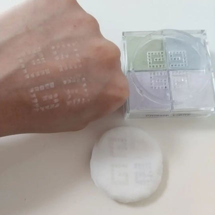 プリズム・リーブル No.3 ヴォワル・ローズ(限定)/GIVENCHY/ルースパウダーを使ったクチコミ(3枚目)