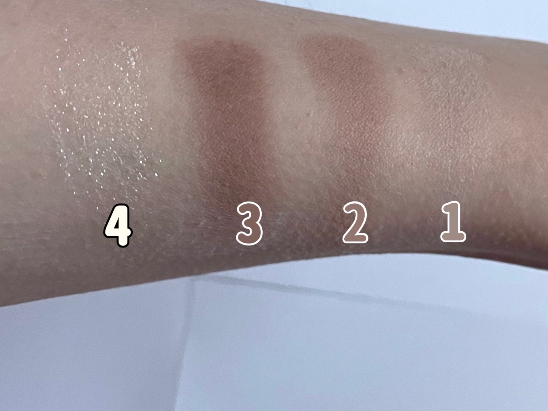 シャドーカスタマイズ (フローティング)/MAJOLICA MAJORCA/単色アイシャドウを使ったクチコミ（3枚目）