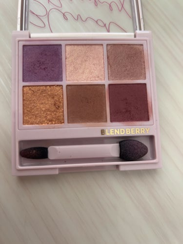 BLEND BERRY オーラクリエイションのクチコミ「今日のメイク


・BLEND BERRY
オーラクリエイション
004プラム＆メタリックウォ.....」（2枚目）