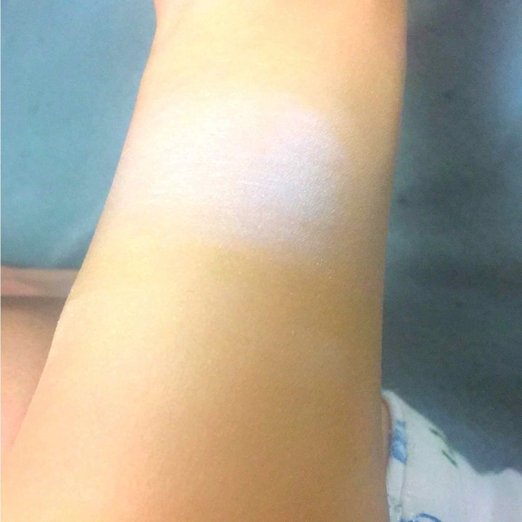 グロウフルールハイライター/キャンメイク/パウダーハイライトを使ったクチコミ(3枚目)