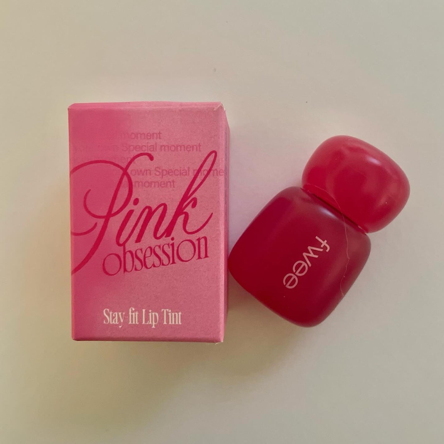 フィー ピンクオブセッションステイフィットティント/fwee/リップティントを使ったクチコミ(2枚目)