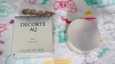 DECORTÉ AQ ブラッシュのクチコミ「コスメデコルテのチークです。
AQの方です。
色味は02です。
税抜6800円なので、なかなか.....」（2枚目）