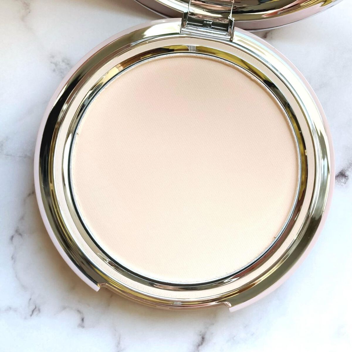 ビタカプセルパウダーパクト/Hope Girl/プレストパウダーを使ったクチコミ（2枚目）