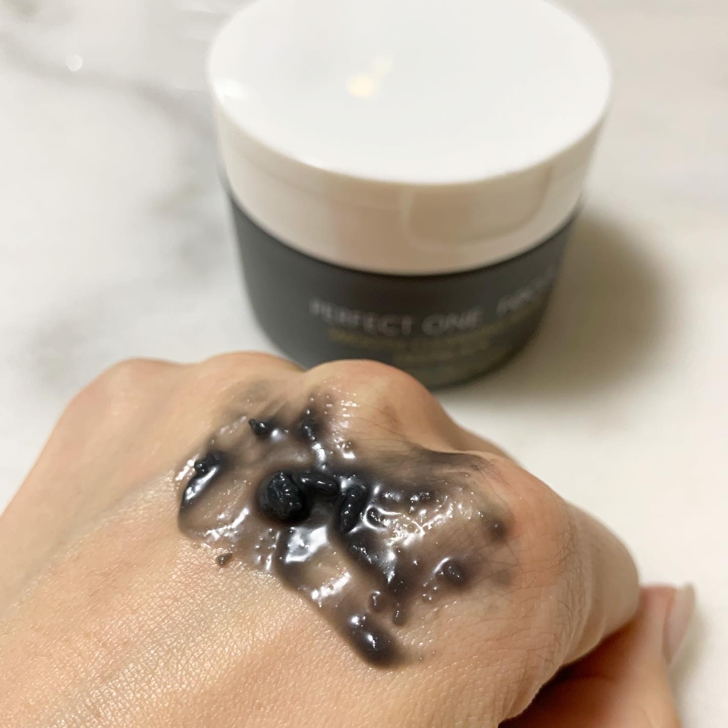 パーフェクトワンフォーカス スムースクレンジングバーム ディープブラック/PERFECT ONE  FOCUS/クレンジングバームを使ったクチコミ（3枚目）