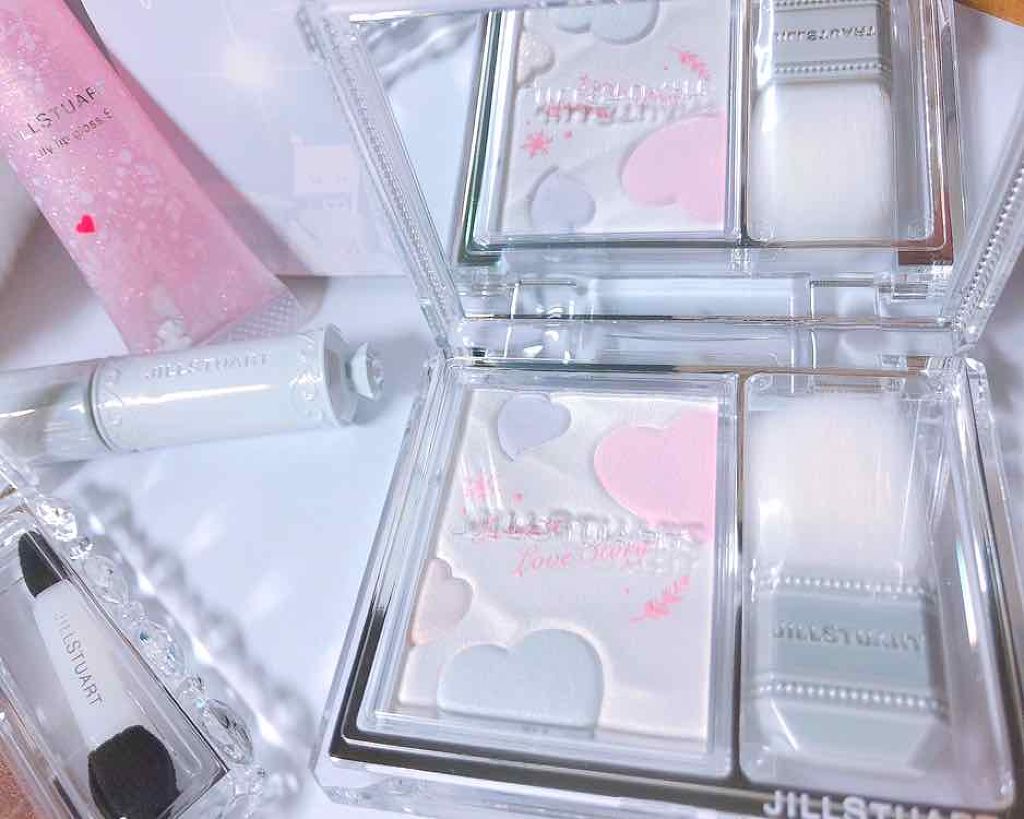 ホワイトラブストーリー コレクション (クリスマスコフレ 2018)/JILL STUART/メイクアップキットを使ったクチコミ(3枚目)