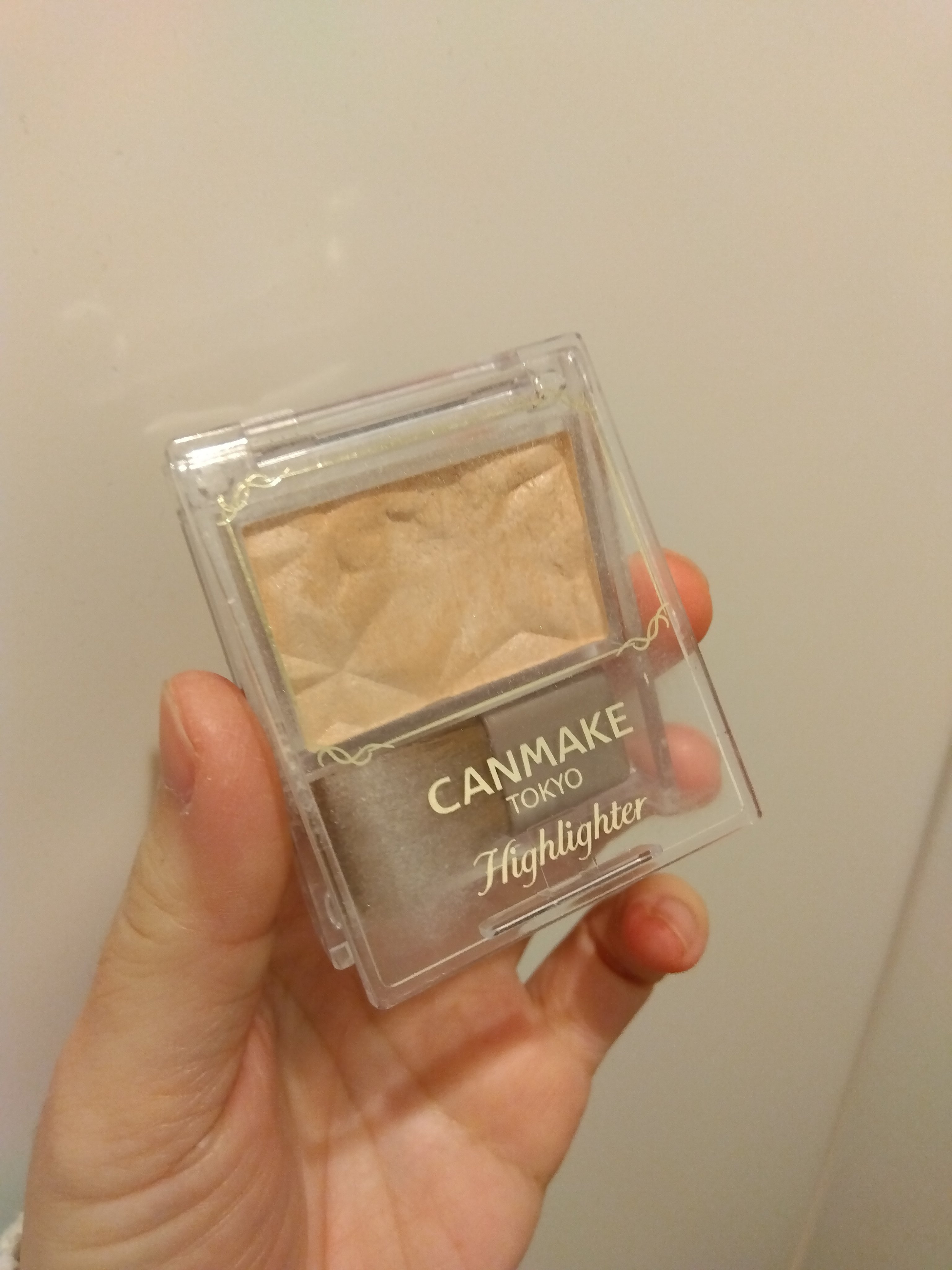 ハイライター N01 シルキーベージュ/キャンメイク/パウダーハイライトを使ったクチコミ（2枚目）