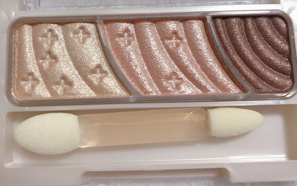 トーンアップアイシャドウ/CEZANNE/アイシャドウパレットを使ったクチコミ（3枚目）