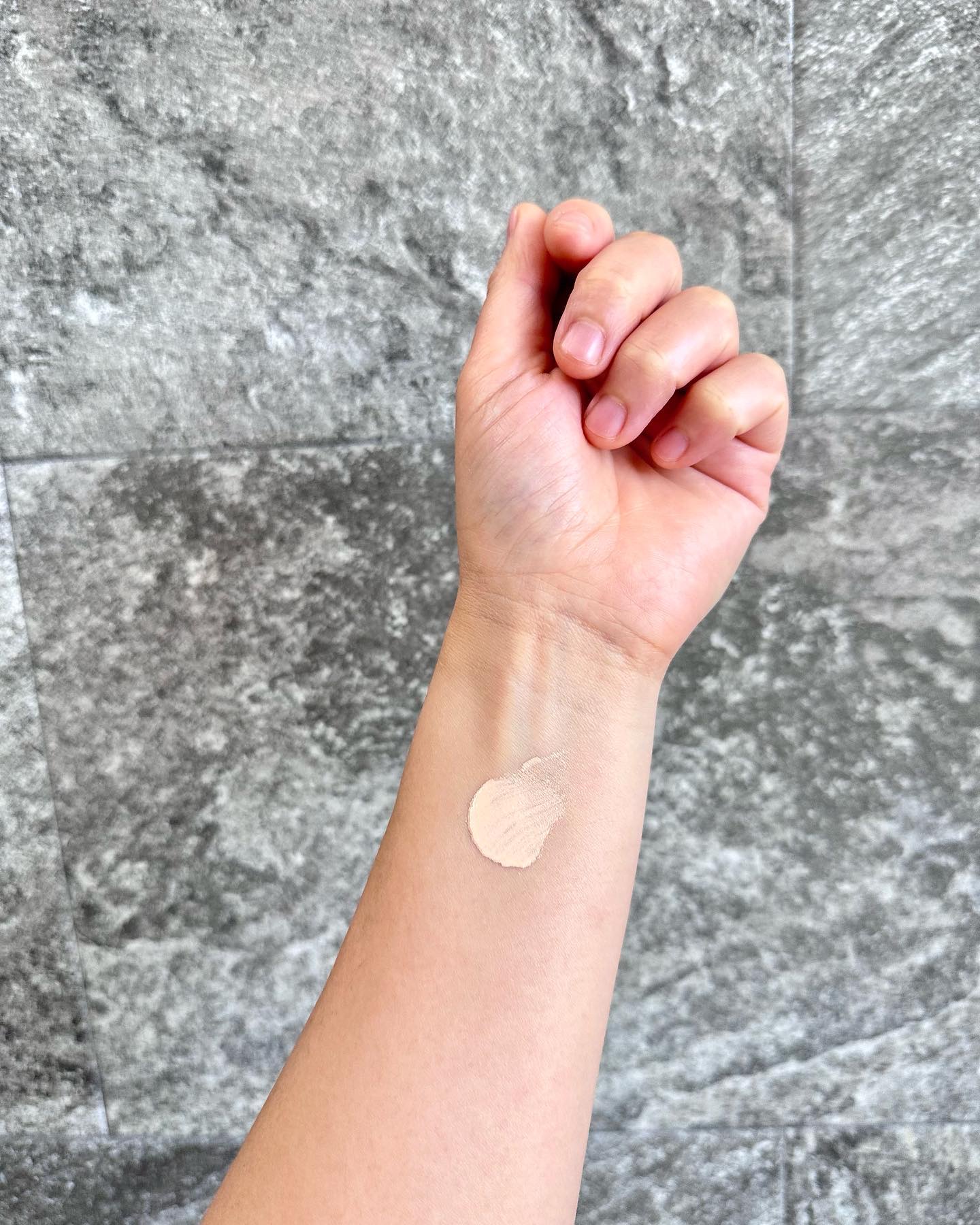 マスクフィット メイクアップフィクサー/TIRTIR(ティルティル)/フィックスミストを使ったクチコミ（2枚目）