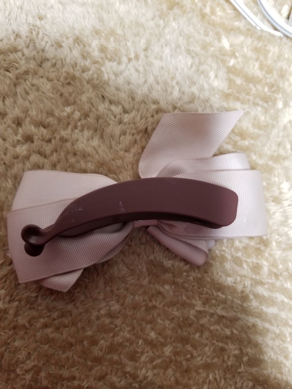 sana chan on LIPS 「使っていたバナナクリップのプラスチック部分が壊れたため、リボン..」(1枚目)