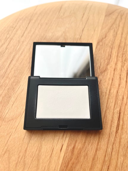 ライトリフレクティングセッティングパウダー プレスト N/NARS/プレストパウダーを使ったクチコミ(2枚目)