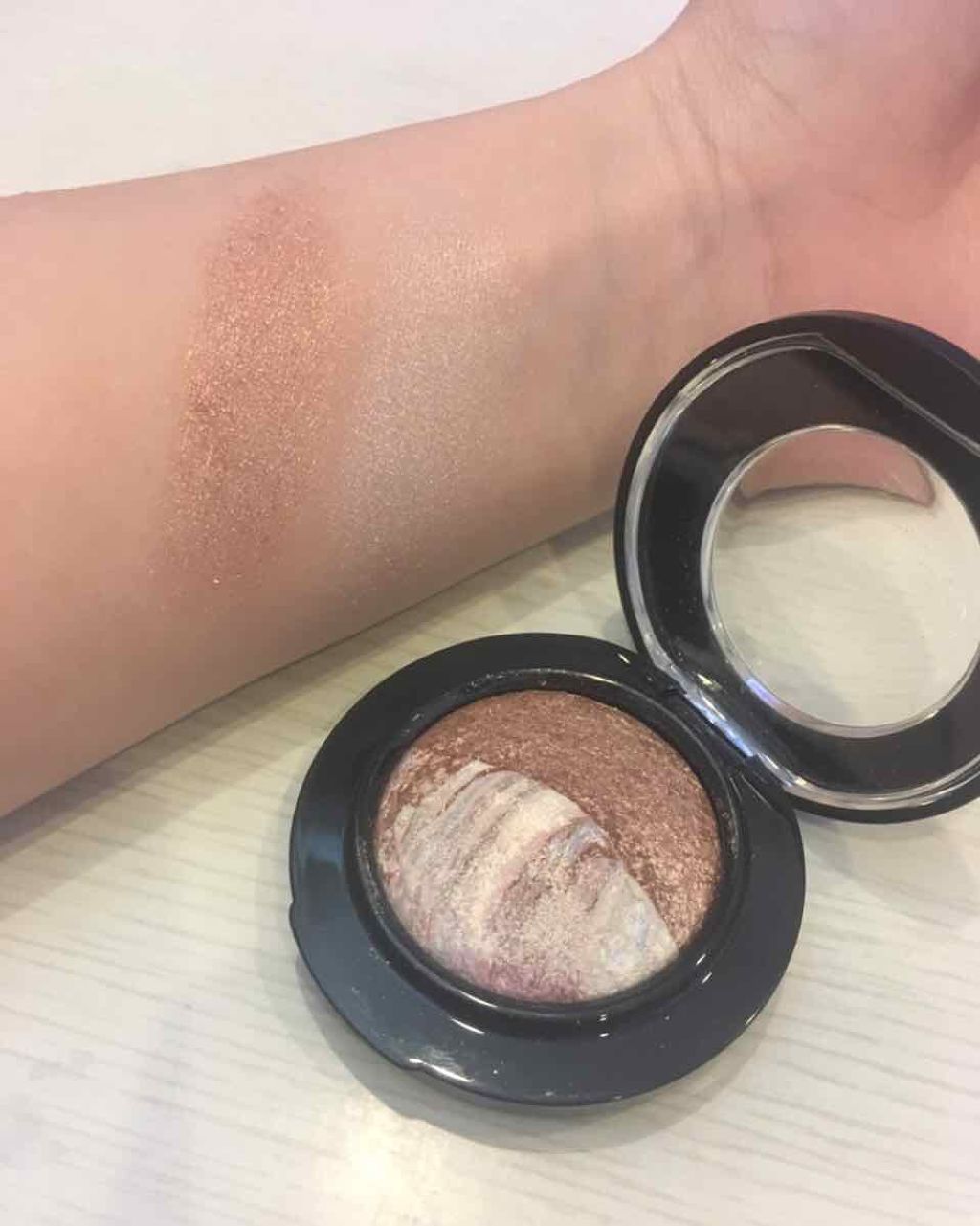 ミネラライズ アイシャドウ ラブコネクション/M・A・C/アイシャドウパレットを使ったクチコミ（2枚目）