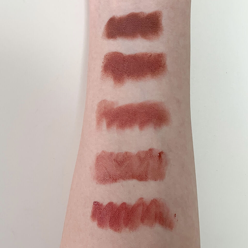 ルージュ アリュール ヴェルヴェット 128 ローズ エクラタン［コメット］/CHANEL/口紅を使ったクチコミ（2枚目）