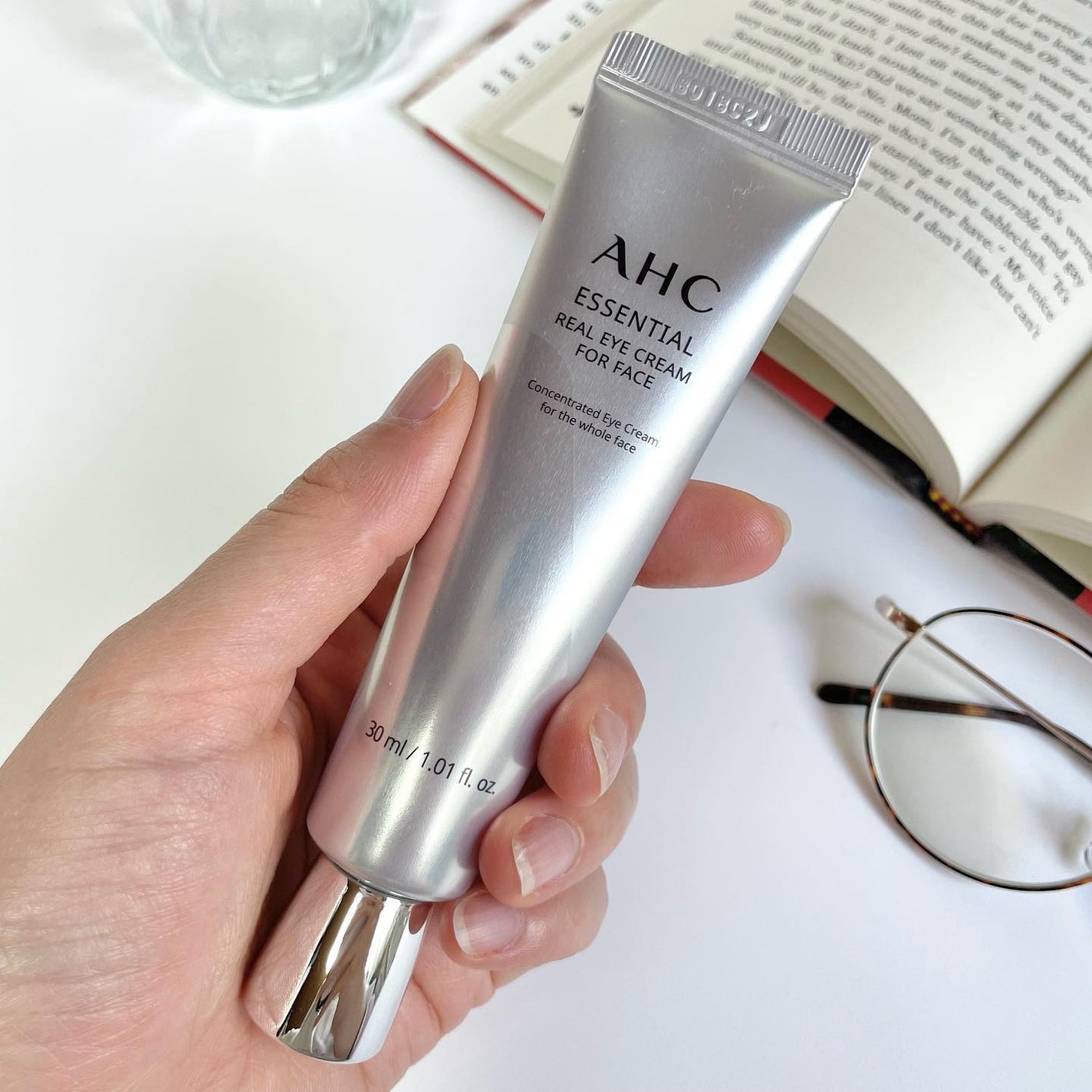 エッセンシャル リアル アイクリーム フォーフェイス/AHC/アイケア・アイクリームを使ったクチコミ(2枚目)