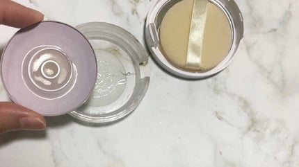 UVクリアフェイスパウダー/CEZANNE/プレストパウダーを使ったクチコミ(2枚目)