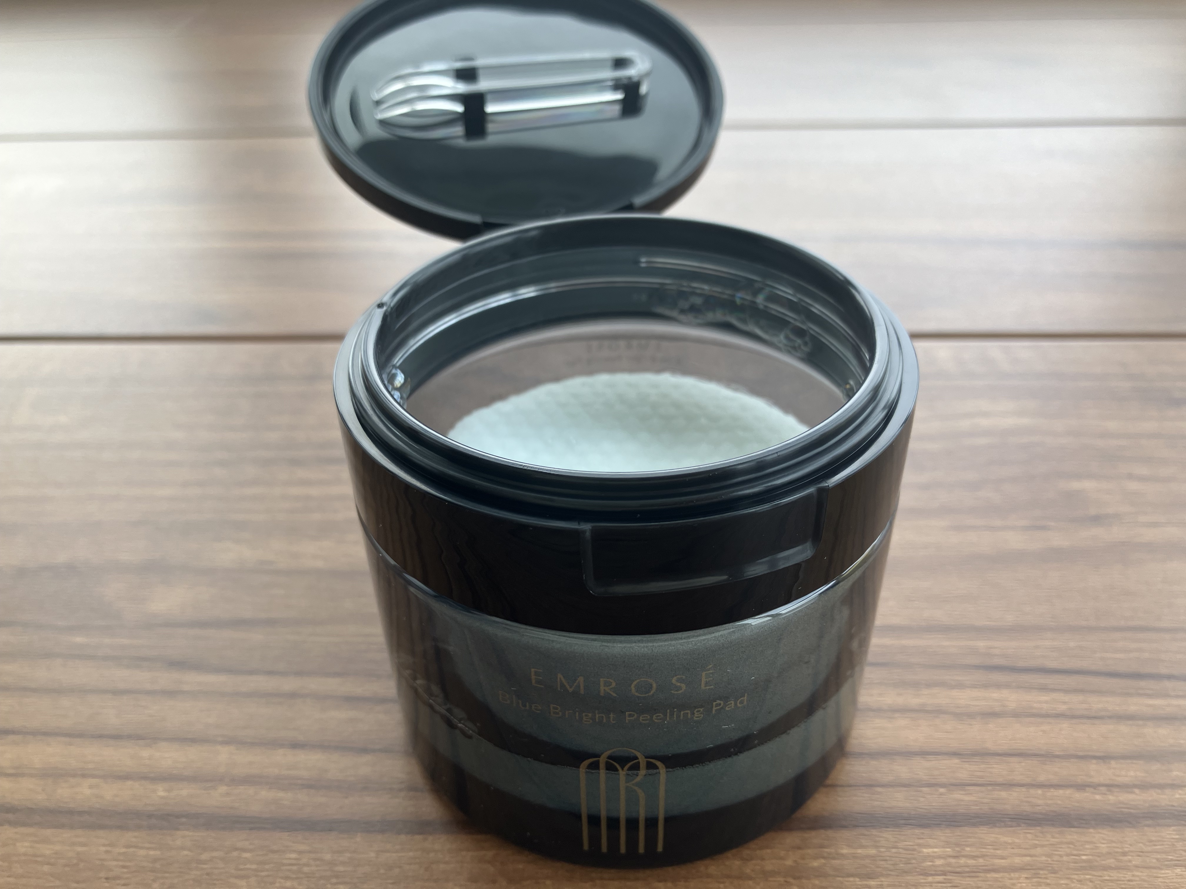 ブルーブライトピーリングパッド/EMROSÉ/トナーパッドを使ったクチコミ（2枚目）