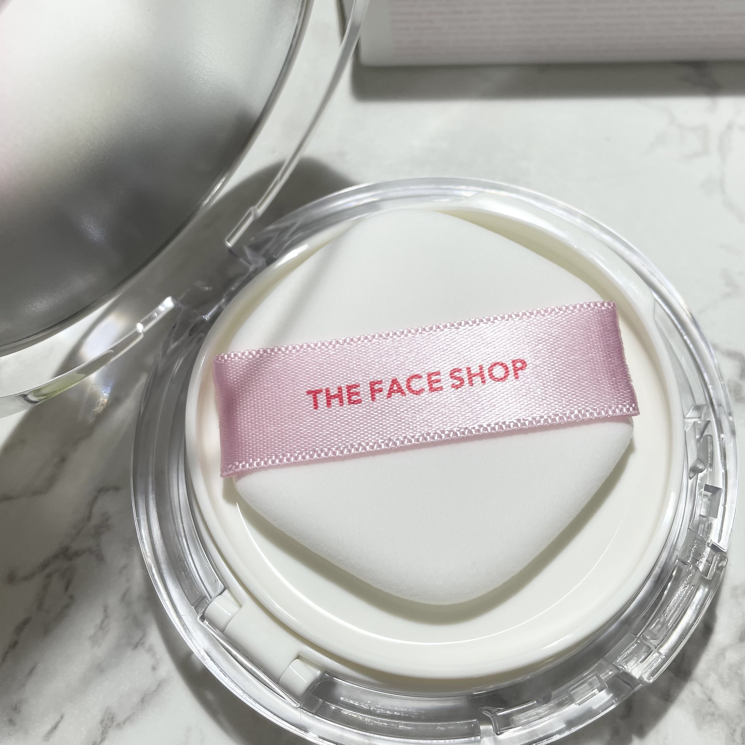 デューイーラスティングクッション/THE FACE SHOP/クッションファンデーションを使ったクチコミ（2枚目）