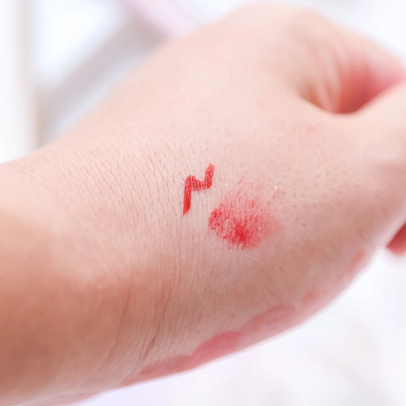 アイムミュートリップスティック/BLESSED MOON/口紅を使ったクチコミ(6枚目)