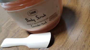 SABON  ラベンダーアップル

スクラブだからもっと肌がごわごわになるかなと思いきや、
中に入ってるオイルみたいなののお陰かめっちゃもちもち！
いろんな香りを試していきたい✨