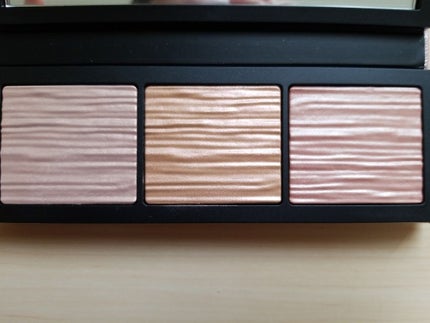 エクストラディメンションスキンフィニッシュトリオ/M・A・C/プレストパウダーを使ったクチコミ(1枚目)