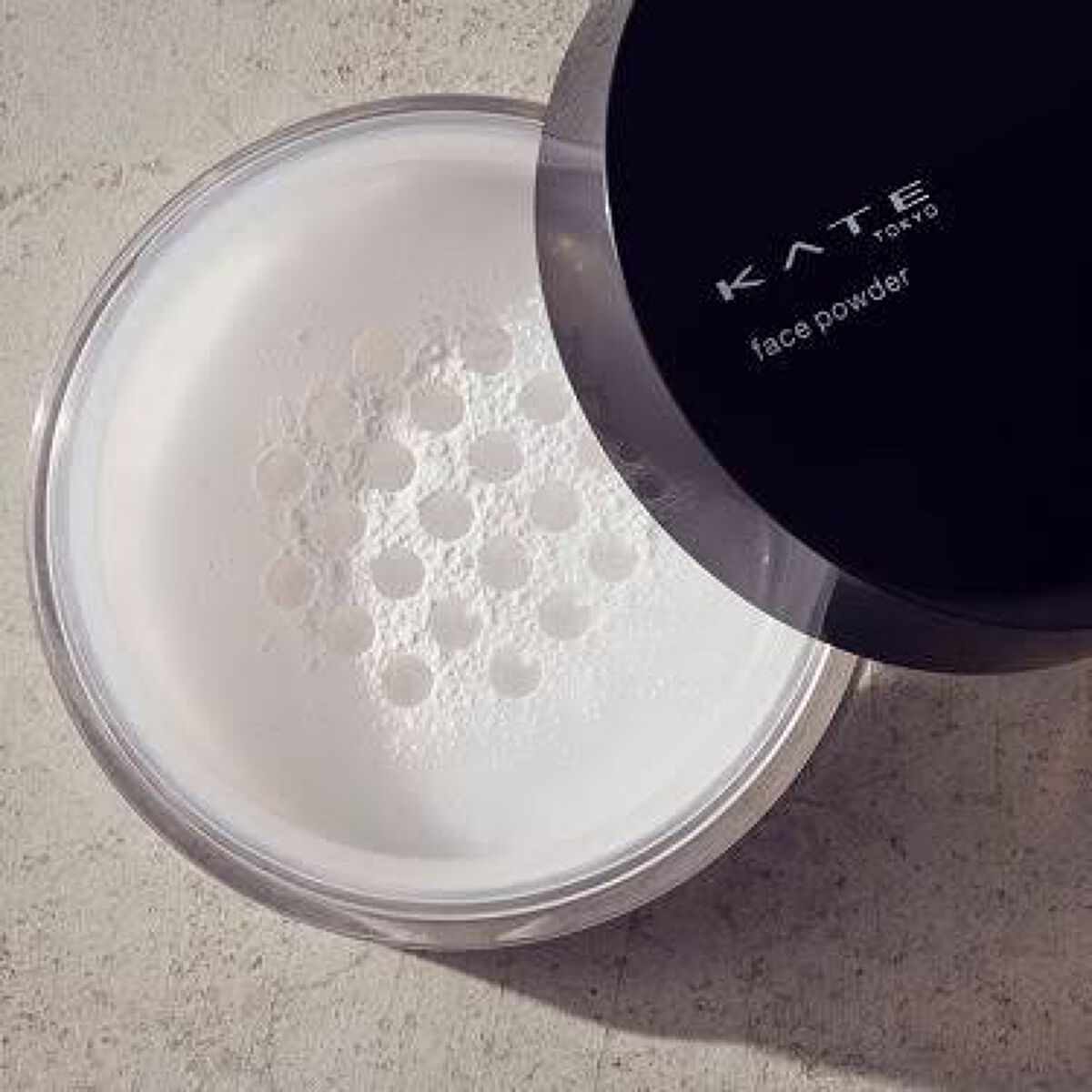 ケイト フェイスパウダーZ(オイルブロック)/KATE/ルースパウダーを使ったクチコミ（3枚目）
