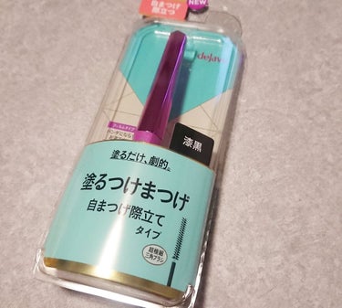 大好きなデジャブマスカラ😳！
出た時から気になってたのをやっと購入🙌

産毛もしっかり際立たせてくれるらしい！
自まつ毛勝負の私にはなんて魅力的な言葉.｡*♡

ブラシはかなり細めなので、目尻目頭と細か