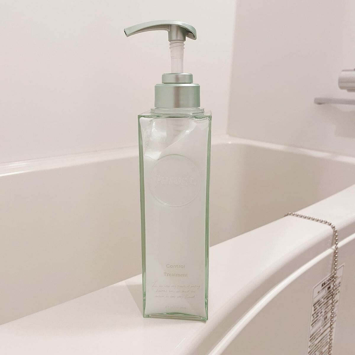 ひとみん on LIPS 「最近、髪の毛のうねりや広がりがめちゃくちゃ気になってます(>..」(4枚目)