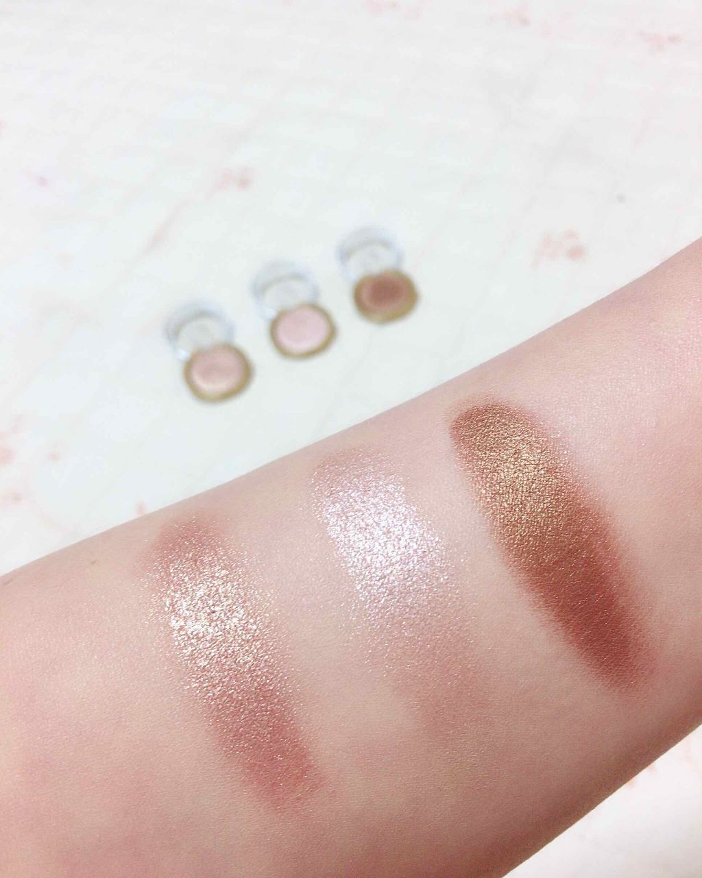 シャイニーシャドウ N/excel/単色アイシャドウを使ったクチコミ(3枚目)