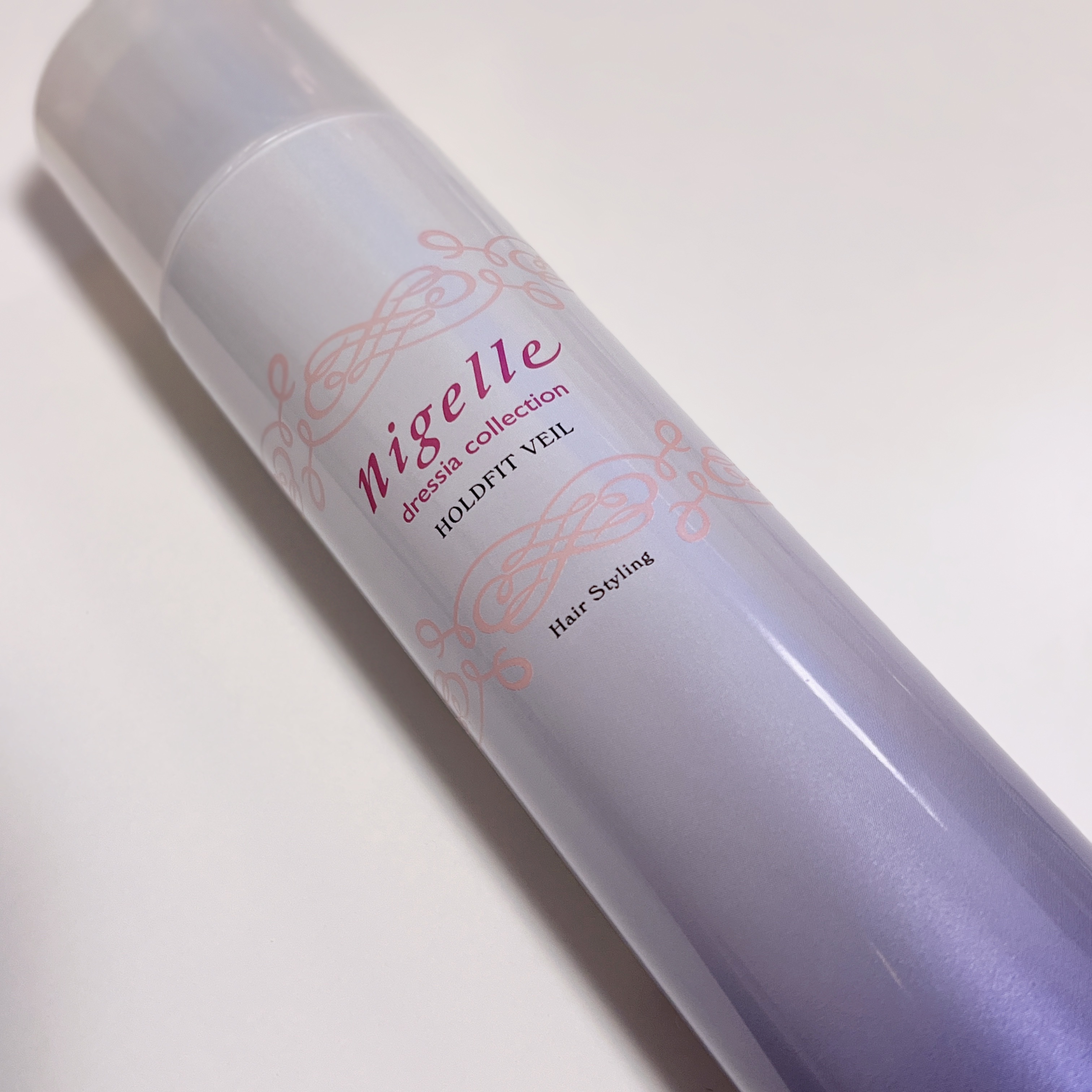 ニゼル 二ゼル ホールドフィット ヴェールのクチコミ「ニゼル 二ゼル ホールドフィット ヴェール

軽い質感でキープ力が高いので、巻き髪のときに使用.....」（1枚目）