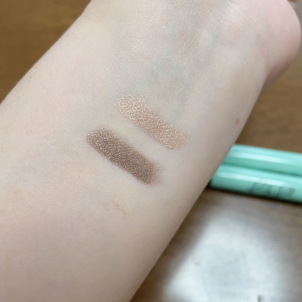 シャドーライナースティック ゴールド/Body&Soul COSMETICS/スティックアイシャドウを使ったクチコミ（3枚目）