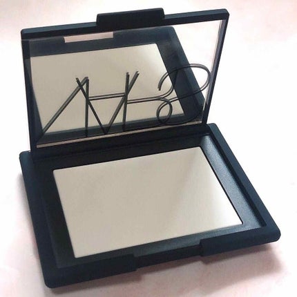 ライトリフレクティングセッティングパウダー プレスト N/NARS/プレストパウダーを使ったクチコミ(2枚目)