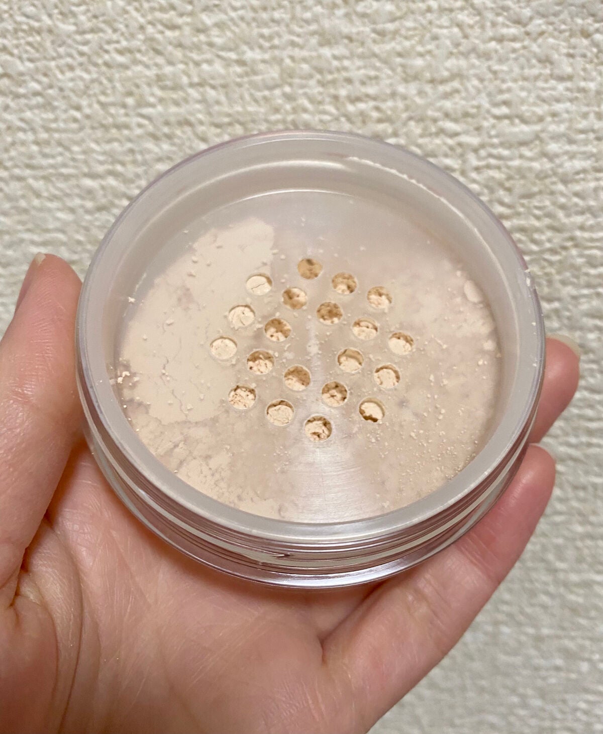 シルキーフィットパウダー /コモエース/ルースパウダーを使ったクチコミ(2枚目)