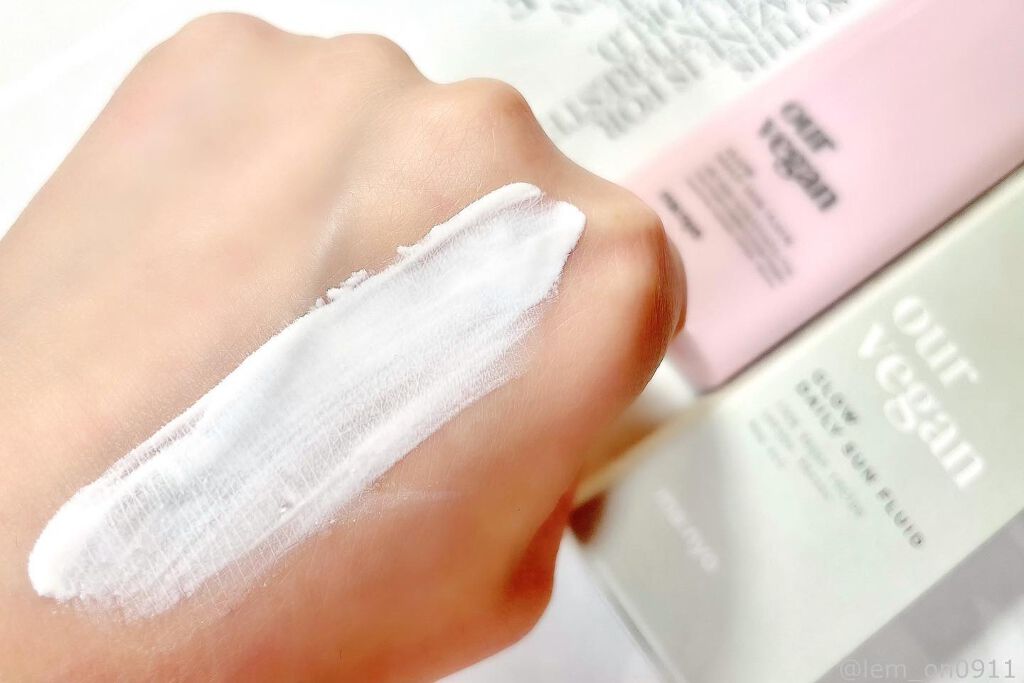 アワーヴィーガン サンプルイド グロー/manyo/化粧下地を使ったクチコミ（3枚目）