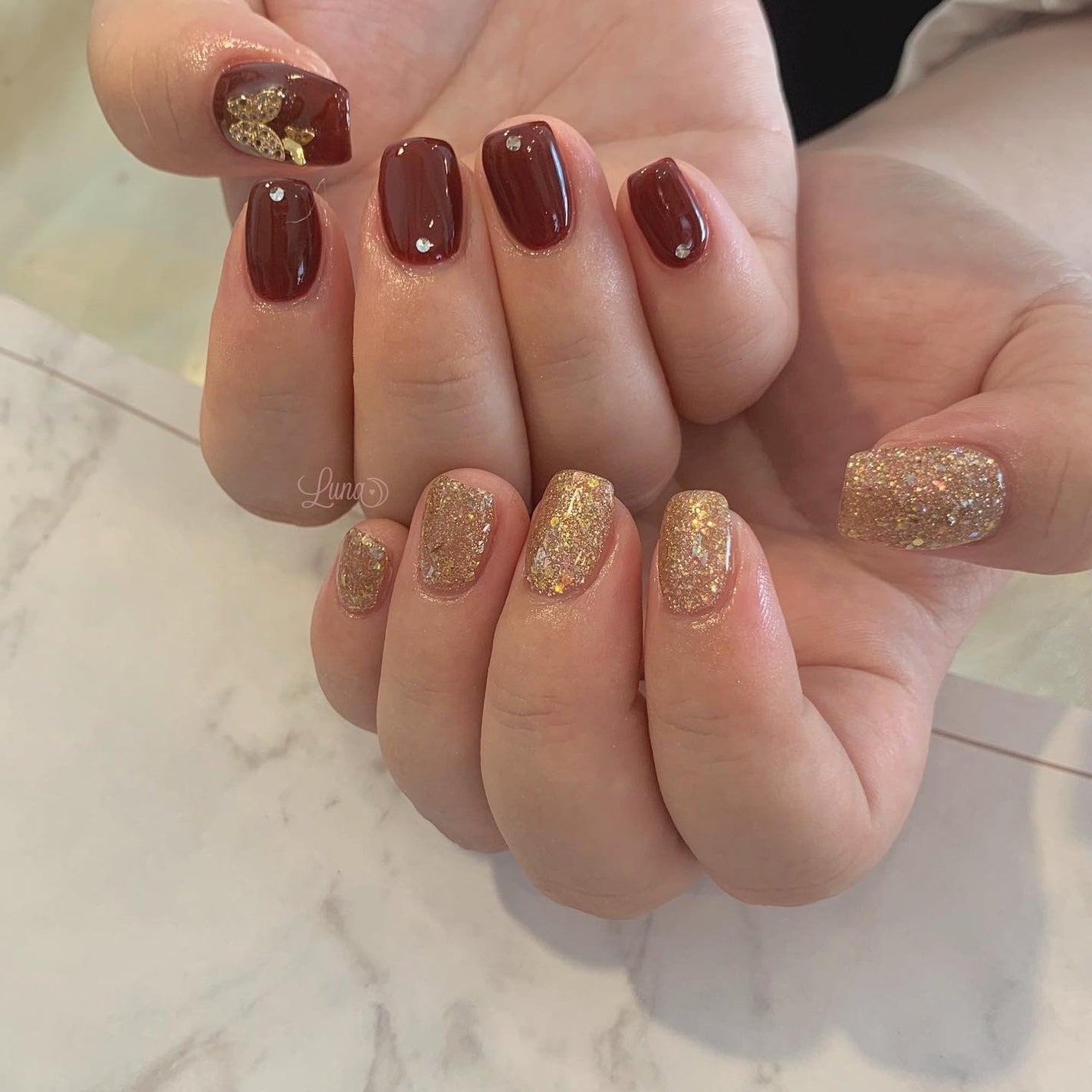 Iuna. Mizuki on LIPS 「.🥀🥂#nail#nailstagram#gelnail#ジ..」(1枚目)