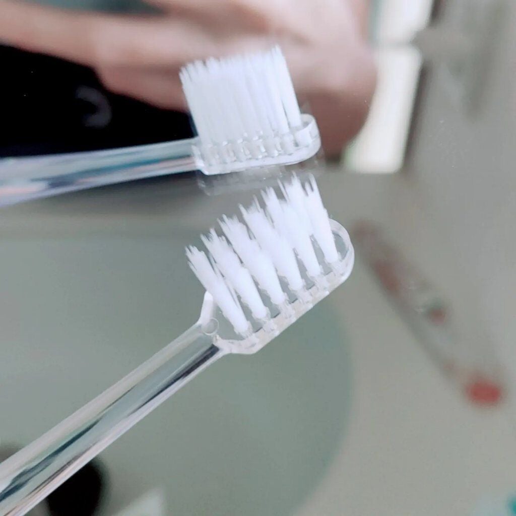 アパガードクリスタル歯ブラシ/アパガード/歯ブラシを使ったクチコミ(3枚目)