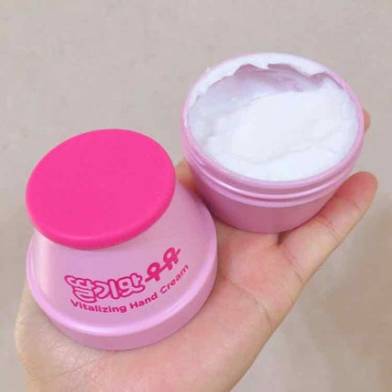 イチゴ味 牛乳 バイタライジング ハンドクリーム/ラウンドアラウンド/ハンドクリームを使ったクチコミ(3枚目)