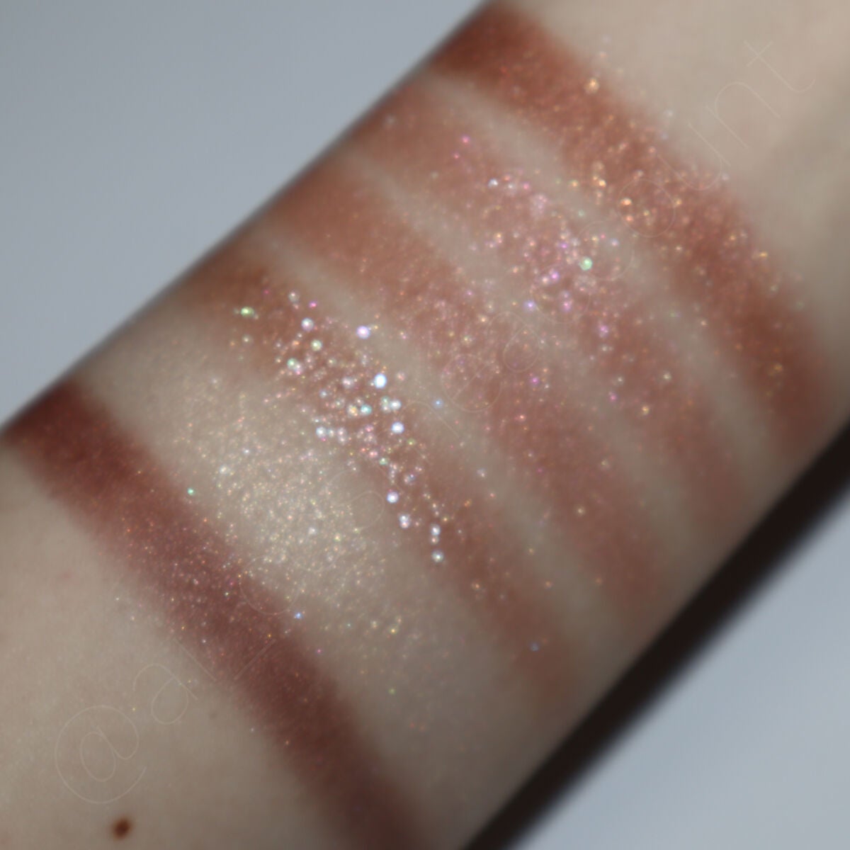 オーラクリエイション/BLEND BERRY/アイシャドウパレットを使ったクチコミ(4枚目)